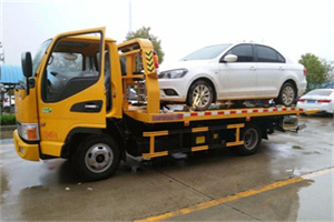 哈巴河附近拖车救援24小时服务热线